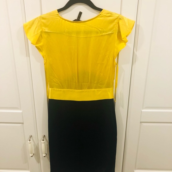 BCBG yellow and Black cocktail dress - Picture 3 of 4